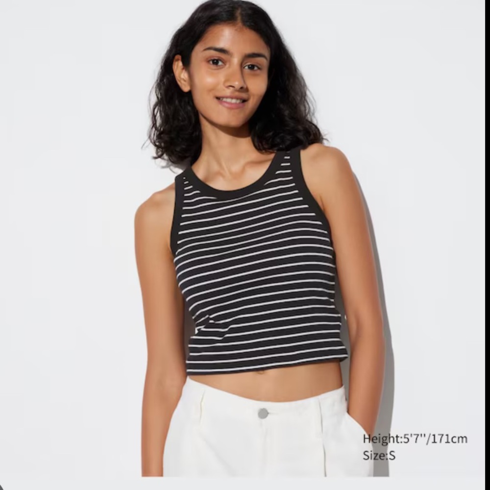 Uniqlo Women's Black and White Striped Built in Bra Crop Top